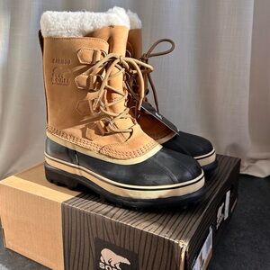 Sorel Women’s Caribou Tan and Black Snow Boots, New with tags and box